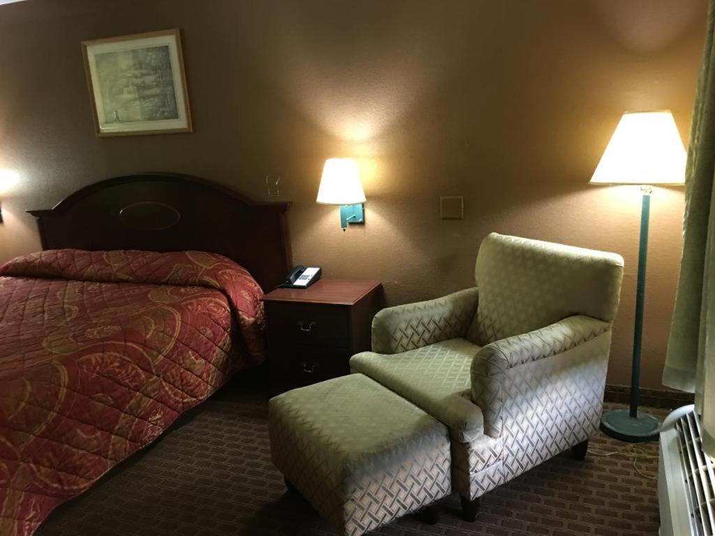 Relax Inn Canton Extérieur photo